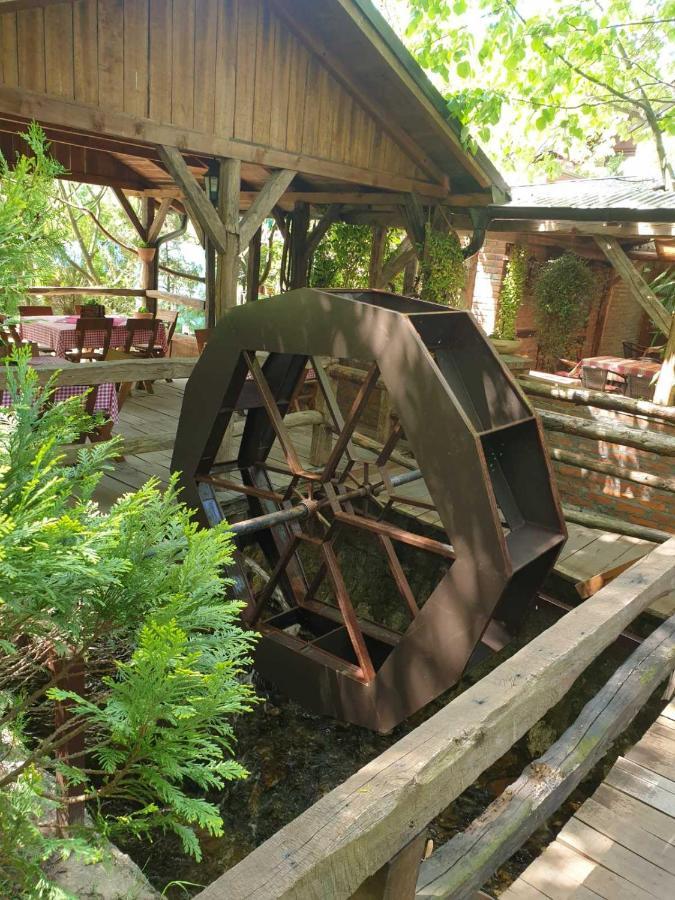 Etno Kuca Sa Konacistem Gocko Hotell Vrnjačka Banja Eksteriør bilde