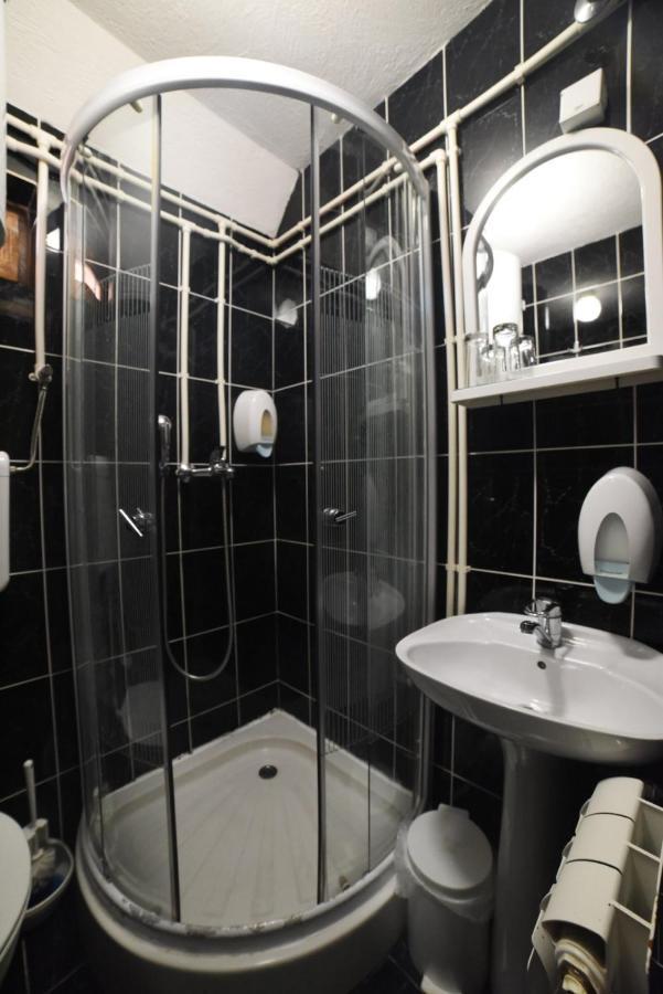 Etno Kuca Sa Konacistem Gocko Hotell Vrnjačka Banja Eksteriør bilde