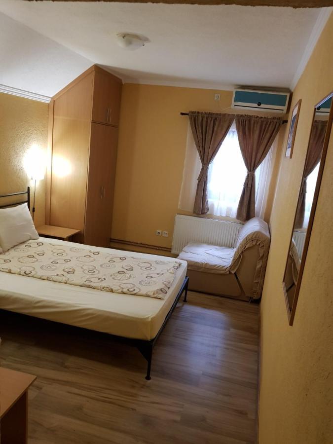 Etno Kuca Sa Konacistem Gocko Hotell Vrnjačka Banja Eksteriør bilde