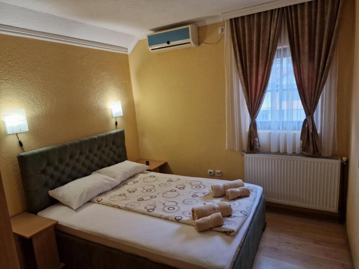 Etno Kuca Sa Konacistem Gocko Hotell Vrnjačka Banja Eksteriør bilde